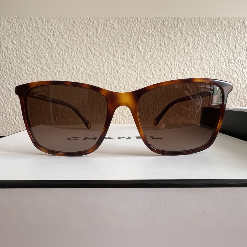 CHANEL Brown Tortoise Sunglasses